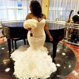 Plus Size Brautkleider Meerjungfrau Schatz Rüschen Afrikanische Brautkleider Lace Up Back Tüll Spitze Applikationen Dubai Arabisch Vestidos259c