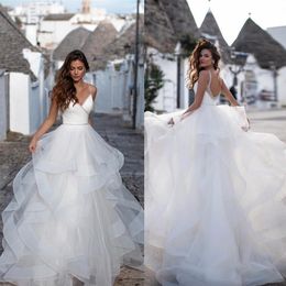 2020 Simple Boho Wedding Dresses A Line Lace Beads Tiered Skirts Sweep Train Sexy Backless Beach Wedding Gowns Customize Cheap Bri256u