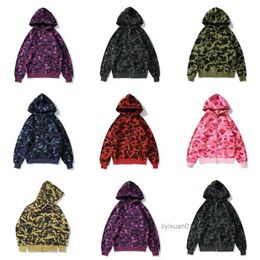 Bapes Designer Hoodies Hoodie Mens Shark Luminous Women Sweatshirts Letters Camo Hoody Oversized Cotton Zip Sweaters Hoodys Embroidered Cardigan LINW