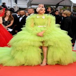 Abito in tulle verde Abito da sera Ruffles Abito da ballo a file Abiti da ballo Fiocco Hi-Lo robe de soiree 2021 Abito da festa sul tappeto rosso Formale Dr2077