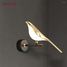 Wall Lamp Luxury Home Deco Gold Bird Led For Dining Room El Corridor Stairs Designer Art Metal Sconce Indoor Lighting Fixture