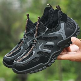 Boots New Mesh Breathable Hiking Shoes Size 3846 Mens Sneakers Outdoor Trail Trekking Mountain Climbing Sports Shoes for Male Summer