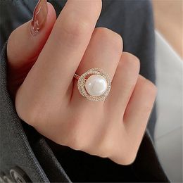 Micro Pave Zircon Flower Twist Big Pearl Rings For Women 2023 New Fashion Jewellery Luxury Classic Open Ring