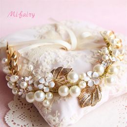 High End Handmade Wedding Hair Accessories Crystals Bridal Headbands Gold Leafs Crystals Pearls Bridal Hairpiece H116231d