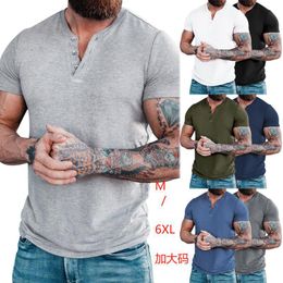 2023 Erkek Tişörtleri Yeni Avrupa ve Amerika Yaz Boş Boş Boş Zamanlar Kısa Kollu Yuvarlak Yuvarlak Boyun Külot Düğmesi Henley Erkek T-Shirt