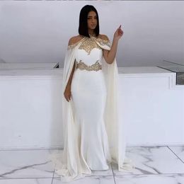 Elegant Satin Mermaid Evening Dresses 2023 Halter Lace Appliqued Beaded Ivory Cape Sleeves Arabic Dubai Formal Long Prom Dress Par287A