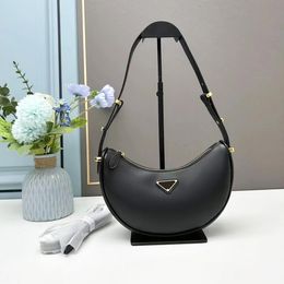 Prad Rindsleder Umhängetasche Unterarm Halbmondtasche Damen Designer Schulterdreieck Pochette Handtasche Tragetasche Clutch Herren Hochwertige Geldbörsen Reise Hobo Umschlagtasche