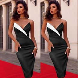 Simple Knee Length Short Prom Dresses with V Neck Sexy Sheath Evening Dress Satin Celebrity Cocktail Gowns Robe De Soiree343c