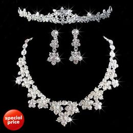 2022 Romantic Crystal Three Pieces Flowers Bridal Jewellery 1 Set Bride Necklace Earring Crown Tiaras Wedding Party prom formal part310s