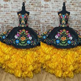 2022 Vintage Black Yellow Quinceanera Dresses Mexican Style Flowers Embroidered Ruffles Strapless Lace-up Sweet 15 Girls Charro298J