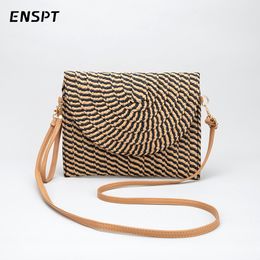 Evening Bags Envelope Wristlet Bag Summer Beach Trend Straw Party Handbag Leather Shoulder Strap Mixed Colour Phone Pocket Wholesale 230721