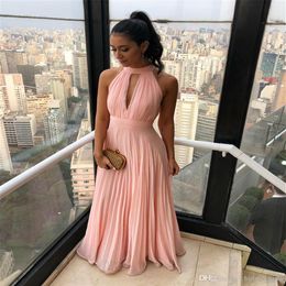 Simple Summer Beach Boho Chiffon Bridesmaids Dresses A Line Halter Neck Pleats Wedding Guest Party Dresses Long Maid of Honor Gown283s