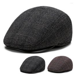 Berets Autumn And Winter Men's Beret Warm Protective Ear Tweed Cap Sunsade Cotton Octaonal Old Man Forward Painter's