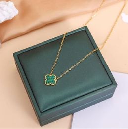 2023 18K Gold Plated Necklaces Luxury Designer Necklace Flowers Four-leaf Clover Fashional Pendant Necklace Wedding Party JewelryQ3