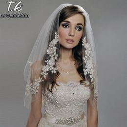 Reals Elbow Length 75cm Short Veil Two Layers Appliques White Ivory Wedding Veil with Pearls Beading Bridal Veil275T