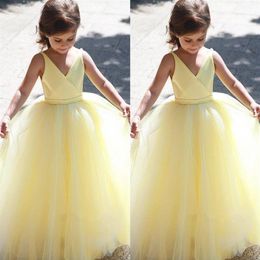 Cute Yellow Princess Flower Girl Dresses V-neck Ball Gown Tulle Long Toddler Pageant Dress Kids Party Dress First Communion Dress3048