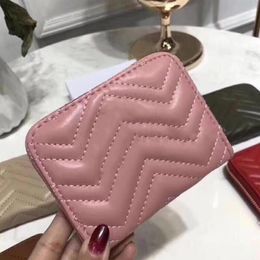 Short Classic Humanoid Pattern Wallet Women Bag Quilted Leather Rectangular Covered Wallets Purses Bags196I