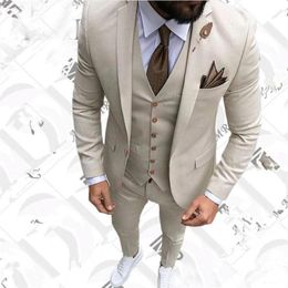 Beige Slim Fit Mens Suits Groomsmen Wedding Tuxedos For Men 3 Piece Notched Lapel Prom Business Suits Jacket Pant Vest275G