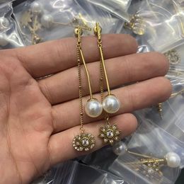 Luxury Designer Pearl Crystal Earrings Hoop & Huggie Charm Ear Studs for Woman Diamond Earring Brass Fashion Jewelry Supply Christmas Birthday Party Gift CGE4 5