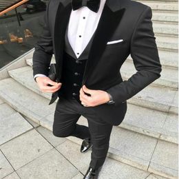 Black Groom Tuxedos Men wedding Suits Velevt Peaked Lapel Man Blazer Jacket 3 Piece Groomsmen Wear Custom Made Evening Prom Party 331a