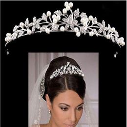 Corona da sposa di lusso Economici ma di alta qualità Sparkle Cristalli di perline Roayal Corone da sposa Perle Velo Fascia Accessori per capelli Par3003