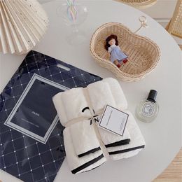 Designer Pure Cotton Towel Bath Towel Suit For Women Men Luxury Bath Towels Soft Wash Bath Home Absorbent Washcloths With Letter261S