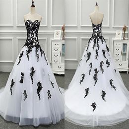 Amazing Black And White Princess Wedding Dresses Bridal Gowns Sweetheart Real Po Applique Lace Backless Reception Dress248K