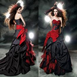 Black And Red Gothic Wedding Dresses 2019 Vintage Court Style Sweetheart Ruffle Taffeta Floor Length Big Bow Sexy Corset Bridal Go309t