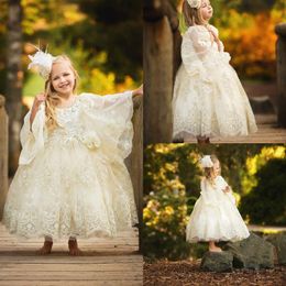 2019 Cute Flower Girl Dresses Jewel Neck Long Bell Sleeves A Line Ankle Length Girls Birthday Party Gowns Custom Lace Kids Formal 2549