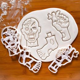 Baking Moulds 2023 Halloween Cookie Mould Zombie Head Bat Brain Organs Pumpkin 3D Cartoon Pressable Biscuit Chocolate Cake Accessories