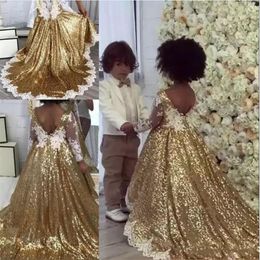 2019 Gold Sequins Flower Girls Dresses For Weddings V Back White Lace Appliques Long Sleeves Princess Floor Length Pageant Gowns K290n
