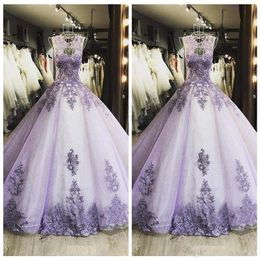 2021 Sexy Quinceanera Ball Gown Dresses Lilac Lace Appliques Crystal Beaded Sleeveless Tulle Ilusion Plus Size Party Prom Evening 262N