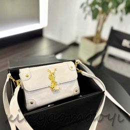 High quality high version designer luxury small square bag, handbag crossbody bag box bag, retro atmosphere 104080