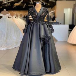 2020 Dark Grey Lace Applique A-line Evening Dress Vintage Long Sleeves Satin Formal Evening Gown Arabic Plus Size Party Pageant Dr248H