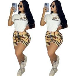 Conjunto de shorts de manga curta casual estampado digital casual com duas peças de calça de treino feminina listrada