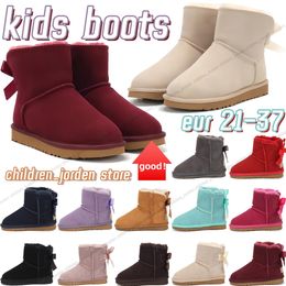 Designer kids shoes uggi boots Trainers uggitys Youth boys grils Genuine Leather Mini Snow Boots Baby Classic Boot Bows Australia Children Toddler Sne b1Iy#
