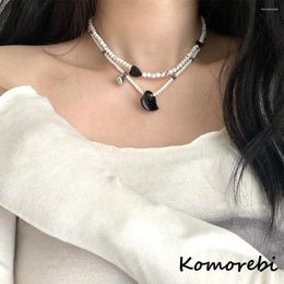 Pendant Necklaces Ry 2023 Korean Vintage Black White Beads Pearl Resin Heart Handmade Necklace For Women Party Jewelry Accessories