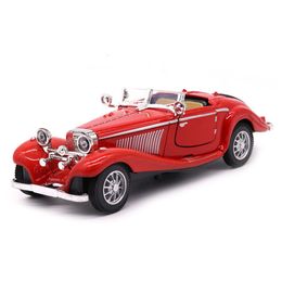 Transformation toys Robots Classic Car Model 1 28 Simulation Vintage PullBack Alloy Diecast Sports Vehicle Collectible Toys for Boys Adult Y128 230721