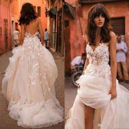 Liz Martinez Beach Wedding Dresses with 3D Floral V-neck Tiered Skirt Backless Plus Size Elegant Garden Country Toddler Bridal Gow244P