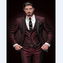 Slim Fit One Button Burgundy Wedding Groom Tuxedos Peak Lapel Groomsmen Men Suits Prom Blazer Jacket Pants Vest Tie NO19542822