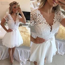 White Elegant Cocktail Dress A-line V-neck Cap Sleeves Short Mini Lace Pearls Party Plus Size Homecoming Dresses297r