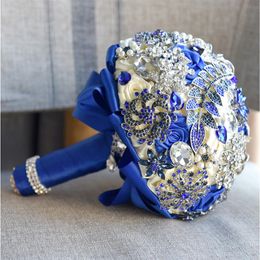 2022 Crystal Brooch Adorned Bridal Wedding Bouquet Handmade Flowers Spring Bride Bridesmaid Handholds Bling Wedding Supplies263v