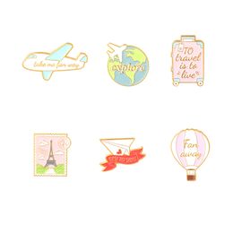 Creative Metal Enamel Airplane Hot Air Balloon Brooch Pins Luggage To Travel is the Life Letter Brooches for Men Women Lapel Pin Bagge Clothes Hats Accessory Jewelry