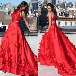 2019 Red Satin A Line Long Prom Dresses with 3D-Floral Appliques Cutaway Sides Sexy Evening Party Gowns261u