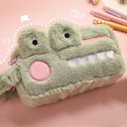 Duffel Bags Desktop Pencil Storage Bag Kawaii Pouch Plush Large Capacity Stationery Cosmetic Cartoon Pen Box