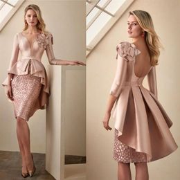 Rose Gold Sheath Mother of the Bride Dresses 3 4 Long Sleeves Lace Floral Appliqued Knee Length Wedding Guest Dress Backless Prom 286s