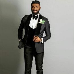 Black Mens Wedding Tuxedo Groom Suits Velvet Shawl Lapel Man Blazer for Prom Party 3 Piece Groomsmen Jacket Latest Design WH061234T