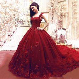 Ball Gown Red Wedding Dresses Classic Design Crystals Beaded Appliques Lace Princess Gorgeous Bridal Gowns Custom Plus Size2182