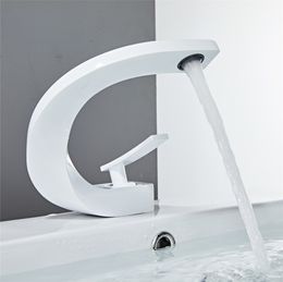 Basin Faucets Modern Bathroom Mixer Tap Brass Washbasin Faucet Single Handle Single Hole Elegant Crane For Bathroom