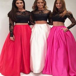 New Red Evening Gown A-Line Two Piece Prom Dress with Pockets Round Neck Open Back Black Lace Long Sleeves Prom Dresses Long277M